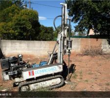 &Eacute;tude de sol &agrave; montr&eacute; un sol argilo-limoneuse compact donc nous devront passer nos fondations &agrave; 0,80 au Lieu de 0,70 initialement pr&eacute;vu.