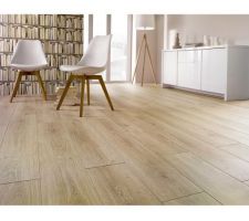 Le parquet pour la pièce de vie.
