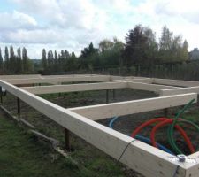 Installation de la dalle bois sur les technopieux