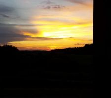 Couché de soleil vu du auvent