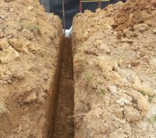 Tranchée pour les branchements   évac eaux usées.