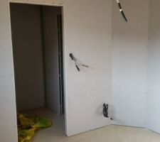 La chambre et dressing