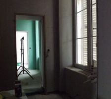 Chambre vus sur salle de bain