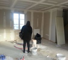 Les bandes sont en cours.