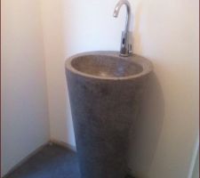 Lave main SAS toilette/ porte d'acc&egrave;s au garage