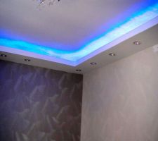Corniche terminé, éclairage en led bleu