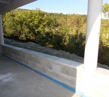 Muret de la terrasse est