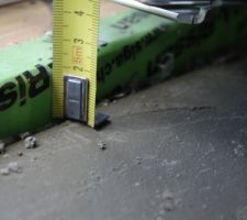 Dalle intérieure, porte-fenêtre coté droit