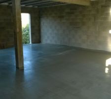 Chape  du rdc faite !