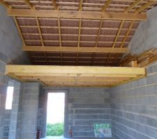 Demi-plancher dans garage