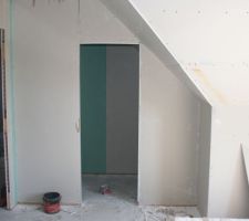 Suite parentale vu vers la salle de bain