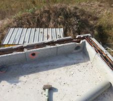 Coffrage de l'acrot&egrave;re du garage pour arriver &agrave; 25cm de haut