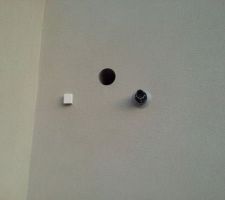 Attentes sur le mur extérieur du cellier (hotte à moteur déporté, ballon thermodynamique et chaudière)