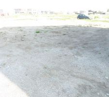 Terrain vu du fond droit