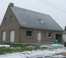 5/1/2009 vue fa&ccedil;ade avant avec menuiseries pos&eacute;es