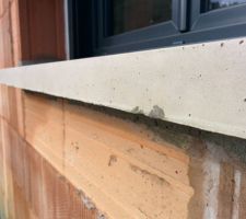 Reprise des tablettes au mastic, pire qu'avant avec la diff&eacute;rence de couleur... autant ne rien toucher.