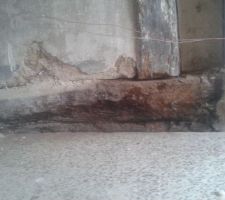 Semelle de la chambre pourris