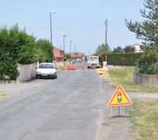 Viabilisation du terrain et arrivée d'un feu tricolore dans notre campagne ...