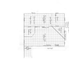 Plan de la salle de bain : douche italienne de 1m20 sur 1m20, baignoire d'angle (1m40), double vasques et aussi installation d'un banc (très utile)