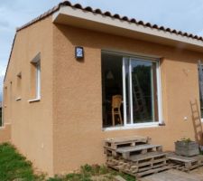 Les luminaires qui traînent depuis le printemps dans le garage ont enfin trouvé leur place!