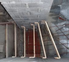 Le coffrage de l'escalier???