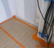 Isolant avec electricité entrée placard