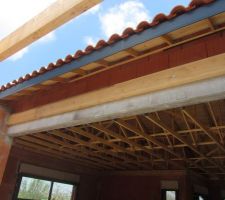 Pose planche de rive pvc anthracite