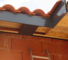 Pose planche de rive pvc anthracite