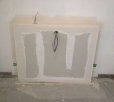 T&ecirc;te de lit termin&eacute;e