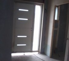 Vue de l'entrÃ©e (je prÃ©cise que cette porte n'est pas la mienne! ;-) )