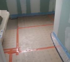 Préparation pour recevoir chape salle de bains