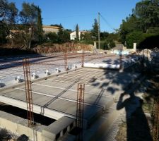 Mise en place des hourdis!! Vu de devant avec la future terrasse couverte :-)