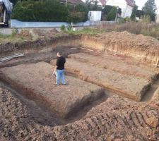 Le trou de la maison finie, reste encore à faire celui de la terrasse ;) !!!