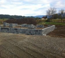 Elevation des parpaings avant coulage de la dalle