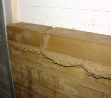 Mise à niveau avec le mortier qui "degueule".