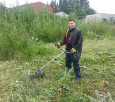 Benoit et son nouveau jouet