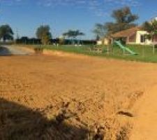 Photo panoramique du terrain suite au premier passage du terrassier