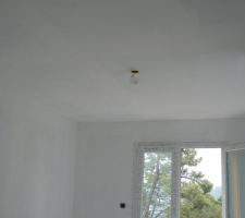 Idem pour le plafond