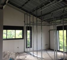 Rails cloisons et plafonds