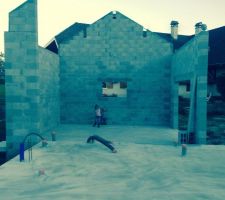 Notre beau et grand garage... 26 m2 avec possibilité de grenier / mezzanine : plutôt très utile quand on n'a pas de sous-sol !