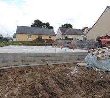 La dalles est coulé depuis 3 semaines