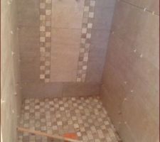 Carrelage salle de bain etage