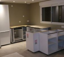 Début montage de la cuisine