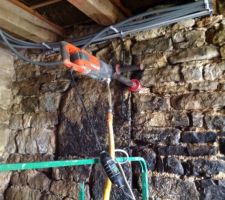 Carottage des mur pour la plomberie