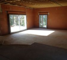 Balayage du chantier avant la venue des plaquistes