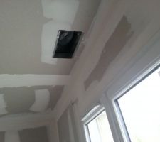 Conduit pour chauffage/clim fait - il faudra juste les grilles