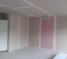 Le jointeur a commenc&eacute; son travail.