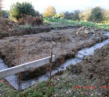 Seconde vue de la coul&eacute;e des fondations.