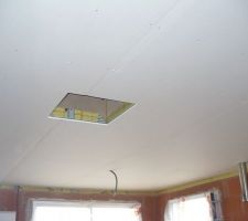 Plafond du séjour