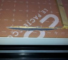 D&eacute;chirure du pare pluie